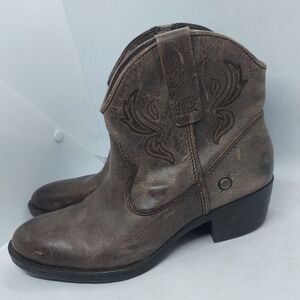 Born Riven Boots Ankle Brown Leather Womens Size 8MW Western Cowboy Embroidered